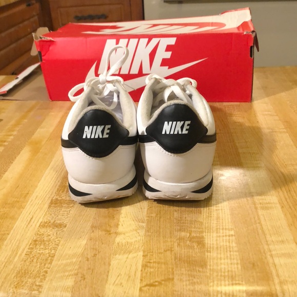 Nike’s - Picture 4 of 5